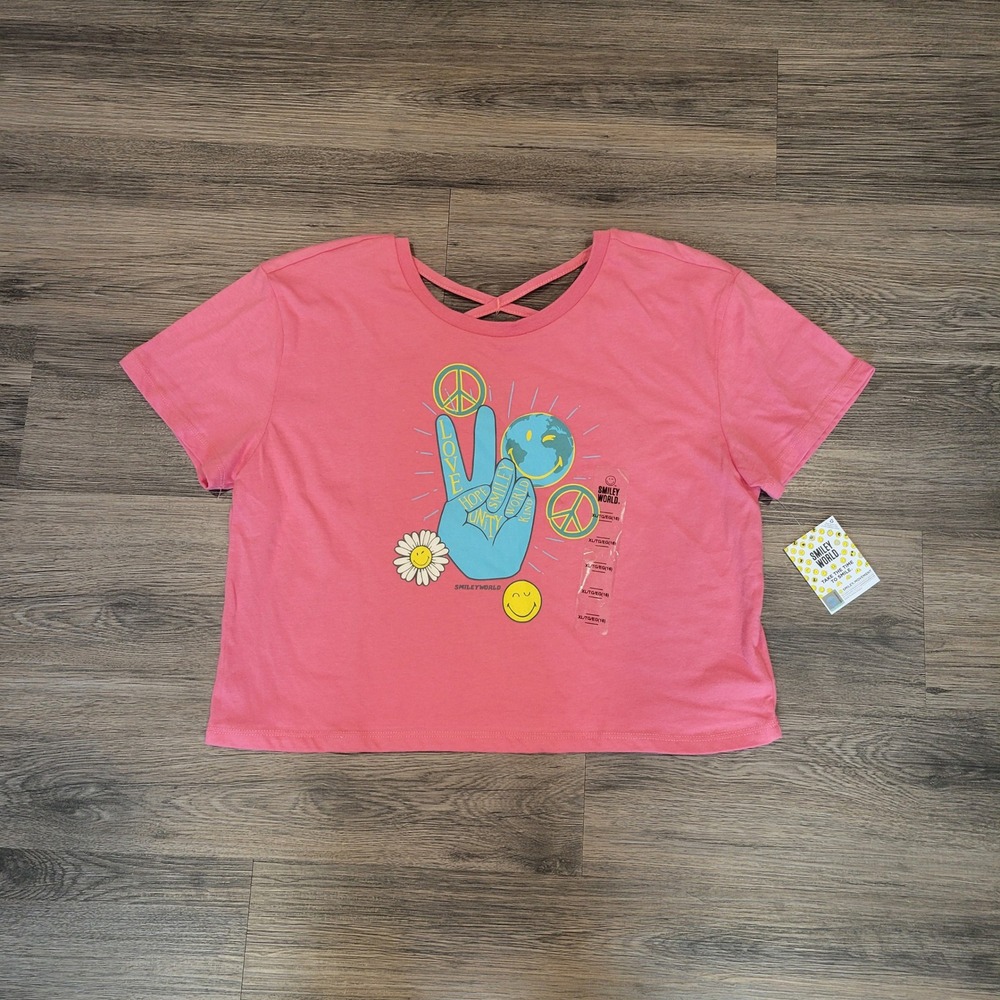 NWT Smiley World Graphic Tee‎ Peace Love Hope Unity Smiley Face Top XL